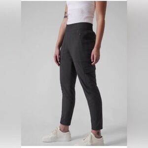Athleta | Chelsea Cargo Lined Jogger Pant Black Size 8 Cozy Athleisure Travel
